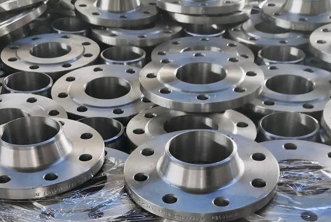 Stacked forged steel weld-neck and slip-on flanges